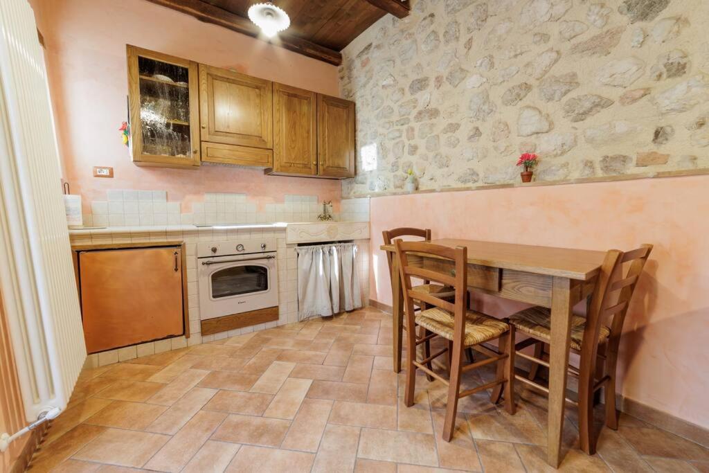 Appartamento Venturini Trevi Buitenkant foto
