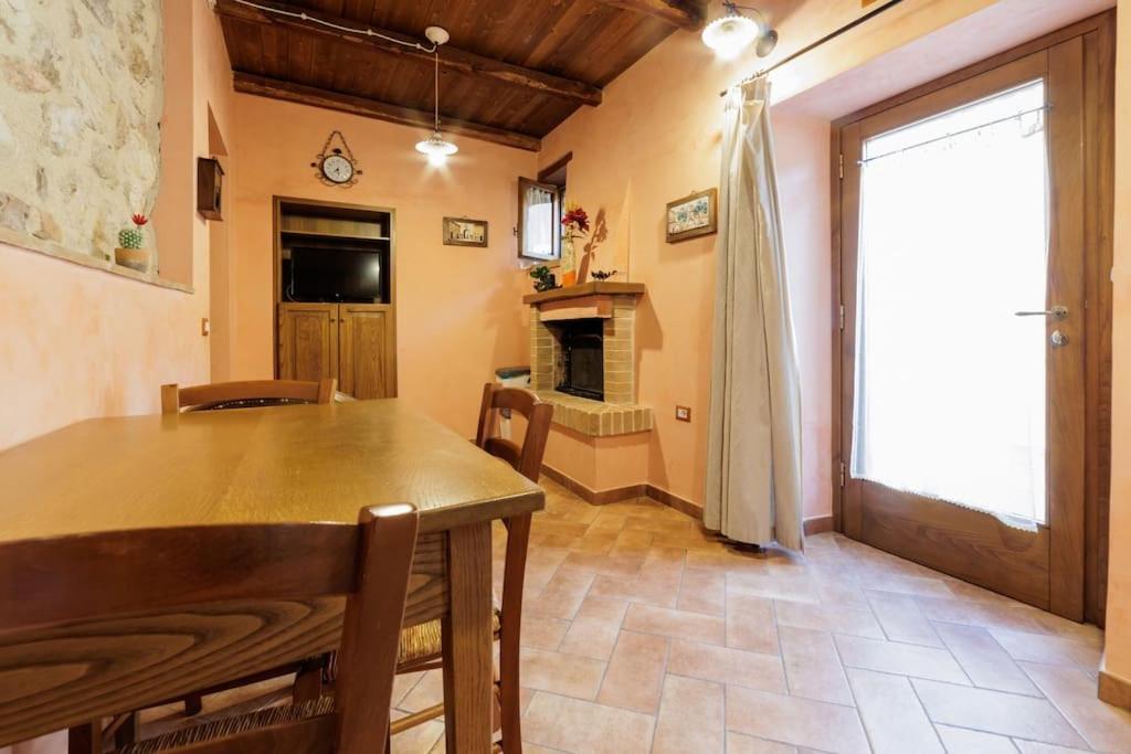 Appartamento Venturini Trevi Buitenkant foto