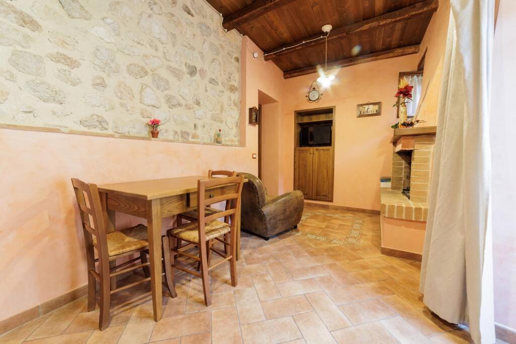 Appartamento Venturini Trevi Buitenkant foto